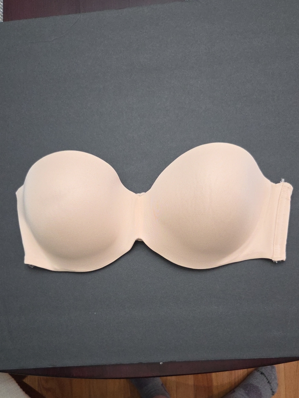 Maidenform Strapless 7nderwire Bra in Nude